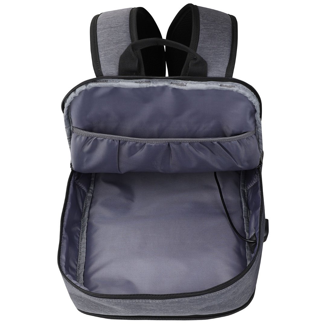 Mochila Bluecase LSB10108 para Laptop 15.6" con Puerto USB